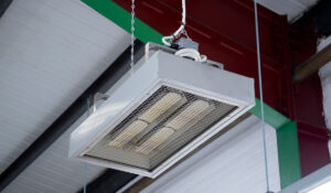Ceiling-suspended Power 4 heater