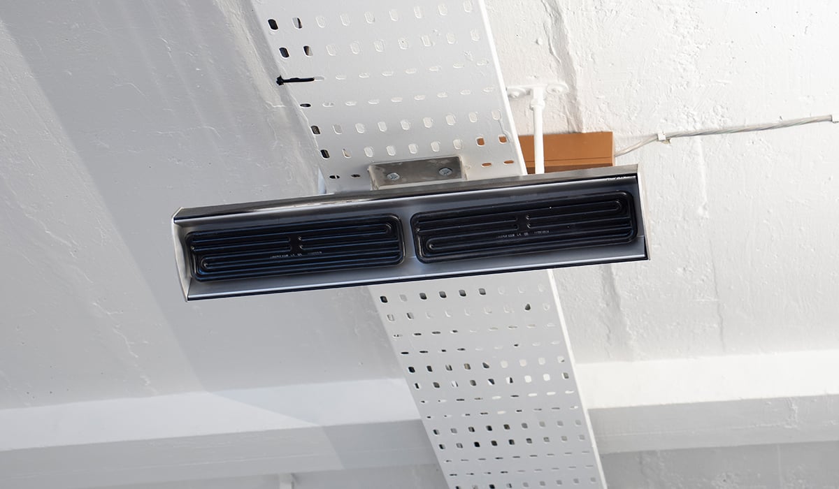 Infrared heating office using Advantage IR2 Black