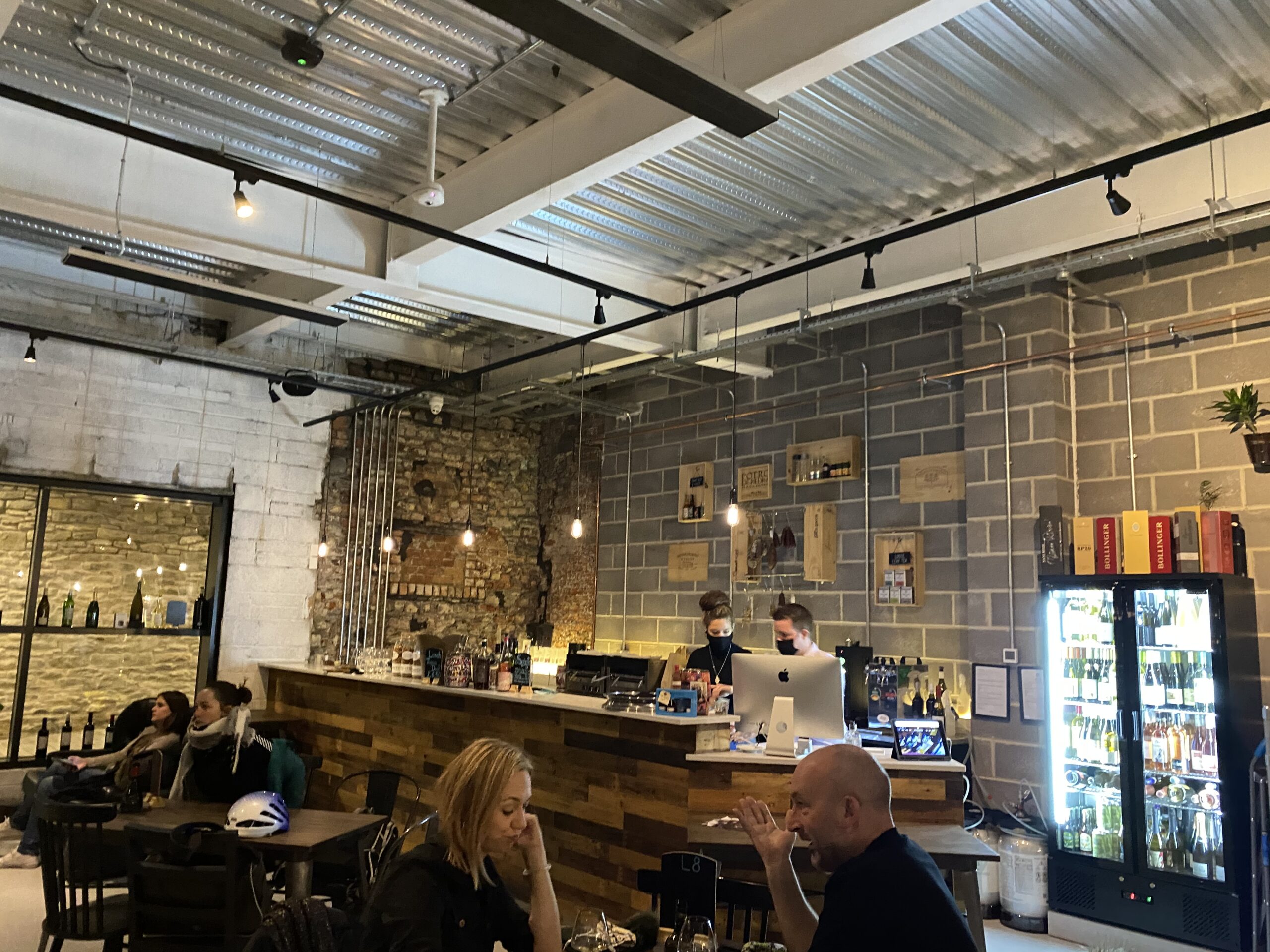 Wine Bar Heating: Le Vignoble