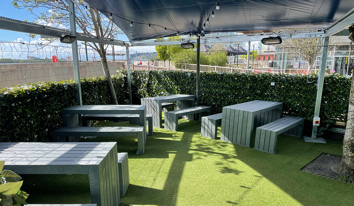 Herschel Miami outdoor heaters