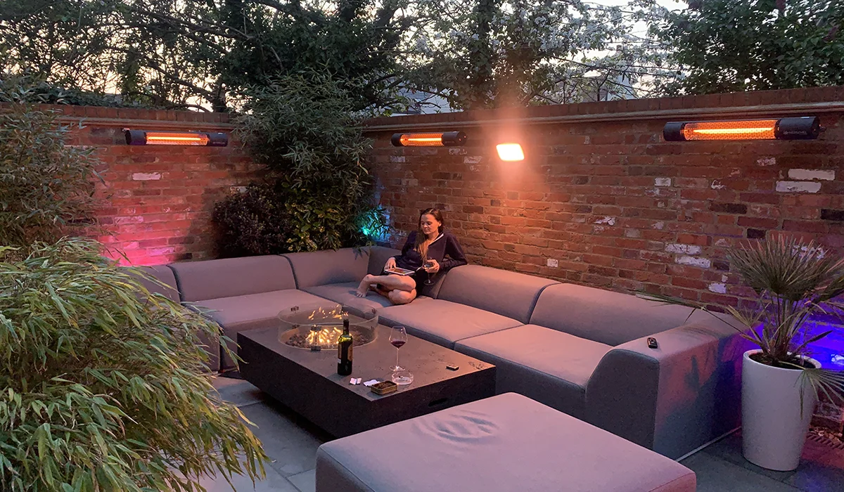 Herschel Californias in terrace area